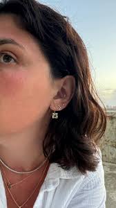 ✨ Drop a hint of sparkle with our green amethyst JAC+JO Harper earrings! ✨  These stunning drop earrings are the perfect accessory for your next  vacation. Shine bright and stand out with every ...