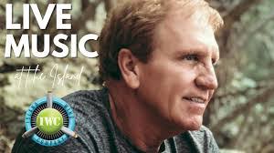 Keith Bryant's Instagram, Twitter & Facebook