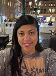 Loretta Dobbins's Instagram, Twitter & Facebook