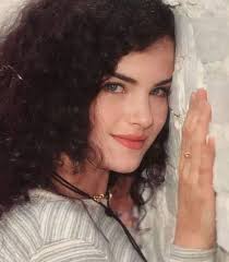 Ana Paula Arósio Fans added a new...