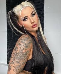 Daisy Montanez's Instagram, Twitter & Facebook