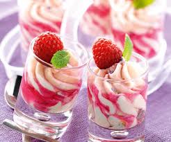 Dessert Gourmand Petites Mousses Aux Fruits De La Passion Recette Mousse Fruit Dessert Gourmand Desserts Aux Fruits