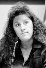 Former waitress must share jackpot with co-workers