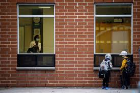 A record high of 373 people are in hospital, including 80 in intensive care. Today S Coronavirus News B C Sets Daily Record With 139 Covid 19 Cases Ontario S Regional Health Units Are Reporting Another 161 Covid 19 Cases In The Last 24 Hours The Star