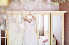 Check spelling or type a new query. Brautkleid Nach Der Hochzeit 13 Schone Kreative Romantische Verwendungsideen