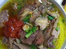 Selain itu, bihunnya direndam dalam air kunyit semalaman supaya bihunya cantik kuning warnanya. Resepi Bihun Sup Utara Suka Viral