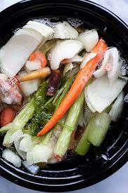 How To Make Vegetable Broth In The Slow Cooker Recipe Recipes With Vegetable Broth Crock Pot Vegetables Homemade Vegetable Broth