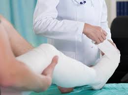 Siz de evde kolayca kapı süsü yapabilirsiniz. Kirik Sonrasi Rehabilitasyon Doktor Fizik