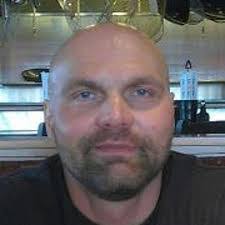 Mark Marek's Instagram, Twitter & Facebook