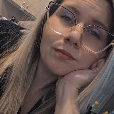 What are some recommendations for a highly skilled, personable, and  compassionate OB-GYN doctor in Macomb County?