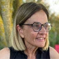 Corinne Fredericks's Instagram, Twitter & Facebook