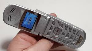 Motorola V150. Обзор ретро телефона из ...