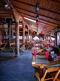 Club vila bran is a mountain resort situated 1 km from bran city centre, and 4 km from zanoaga ski centre. Revelion 2021 Bran Club Vila Bran Pico Mar Travel