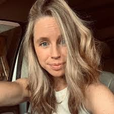 Aaron Vanbuskirk's Instagram, Twitter & Facebook