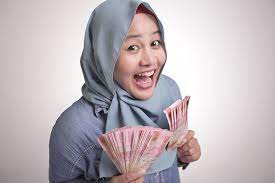 Adakami, pinjaman uang online tanpa jaminan yang mudah, proses instan. Mau Pinjam Uang Di Pinjol Ini Besaran Bunga Yang Ditawarkan Kredivo Halaman All Kompas Com