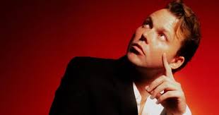 5 Seconds of Summer'dan Ashton Irwin: "İnsanlar bir davulcunun albüm  yapmasının grubu mahvedeceğini söyledi" : r/popheads