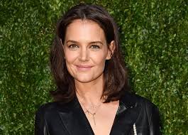 Is katie holmes secretly dating bradley cooper? Details On Katie Holmes S Boyfriend Purewow