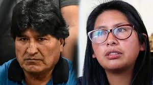 Politica 𝐂𝐨𝐩𝐚 𝐝𝐮𝐝𝐚 𝐪𝐮𝐞 𝐄𝐯𝐨 𝐬𝐚𝐥𝐠𝐚 𝐝𝐞 𝐂𝐡𝐚𝐩𝐚𝐫𝐞  𝐩𝐚𝐫𝐚 𝐢𝐧𝐬𝐜𝐫𝐢𝐛𝐢𝐫 𝐜𝐚𝐧𝐝𝐢𝐝𝐚𝐭𝐮𝐫𝐚: "𝐄́𝐥,  𝐐𝐮𝐢𝐧𝐭𝐚𝐧𝐚 𝐲 𝐏𝐨𝐧𝐜𝐢𝐚𝐧𝐨 𝐬𝐨𝐧 𝐜𝐨𝐛𝐚𝐫𝐝𝐞𝐬" La alcaldesa  de El Alto, Eva Copa, se pronunció sobre la ...