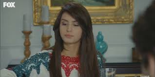 Ayşegül çınar, 1.64 boyunda ve 50 kilogram ağırlığındadır. Yasak Elma Lila Argun Kim Aysegul Cinar Hayati Dizihaberci