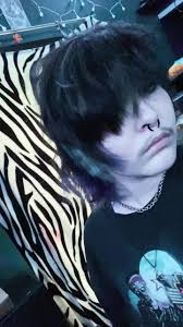 emo? #alt #mutals? #Ineedfriends I redyed my hair and raccon tails yo...