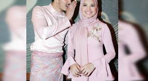 Bersama fazura dan fattah amin sila layari www.astroawani.com untuk berita selanjutnya. Fattah Amin Dan Fazura Bakal Bertunang