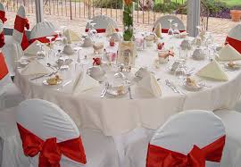 Au printemps et en été, en mise sur des structures ouvertes sur l'extérieur. Faire Appel A Un Professionnel Pour La Decoration De Son Mariage