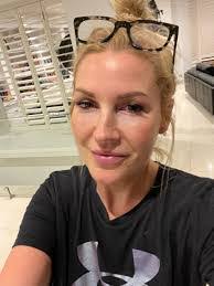 Ashley Dilks's Instagram, Twitter & Facebook