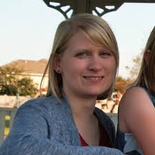 Ivy Cueto (@Fifty4chiquitas)