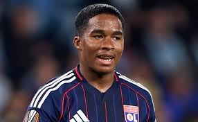 ¿Por qué no juega Endrick en Lyon vs. Lorient por la Ligue 1 de Francia 2025-26?