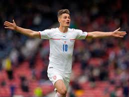 Schick is known in italy for being surrounded by beautiful women and he could soon be bringing them to the premier league if he. Hdq1awwqmsrsvm