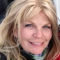 Jennifer Heroux's Instagram, Twitter & Facebook