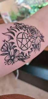 Grateful feet tattoo for girls. Thought I D Show My New Supernatural Tattoo I Got A Few Weeks Ago Supernatural Saved Me Through Some Hard Times And I M Forever Grateful To How Awesome Of A Show It Is