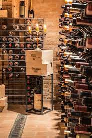 Arredamento Per Cantina Esigo Con Portabottiglie Da Parete In Acciaio Esigo 2 Net Winecellar Furniture Esigo Wit Wine Rack Wine Cellar Modern Wine Rack