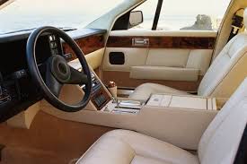 Yukarıda araç koltuk temizleme işlemlerini anlattık. Oto Doseme Temizleme Tasit Com