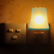 Temukan aneka lampu lemari terintegrasi untuk kamar tidur terlengkap dari ikea. Cc 229 Lampu Tidur Mini Lamp Bodi Jumbo Murah 7w Cahaya Kuning Ww Warmwhite Lampu Mini Shopee Indonesia