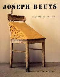 Molto noto negli stati uniti , beuys diviene amico ed estimatore di andy warhol che può essere considerato, in un certo senso, la sua antitesi ideologica ma anche l'artista che, insieme a lui, compendia le linee fondamentali dell'arte visiva del. Joseph Beuys Eine Werkubersicht Von Joseph Beuys Portofrei Bei Bucher De Bestellen
