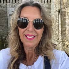 Jodie Frost's Instagram, Twitter & Facebook