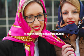 Ladies that rock the silk scarf: January 2013