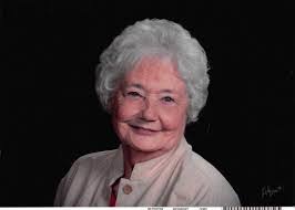 Courtney Calder's Instagram, Twitter & Facebook