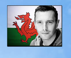 Review of At Frapetsus from the theatre dance and drama in Wales web site