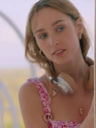 Kiley Collins's Instagram, Twitter & Facebook