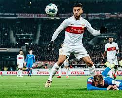 Nicolás gonzález vom vfb stuttgart ist gerade mit der argentinischen nationalmannschaft bei der copa américa unterwegs. Bundesliga Nicolas Gonzalez Who Is The Vfb Stuttgart Striker With Links To Diego Maradona