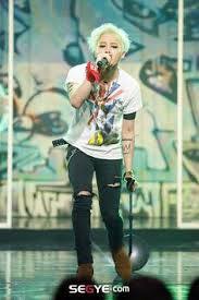One of a kind를 개최하였다. 89 G Dragon Crooked Ideas G Dragon G Dragon Crooked Dragon