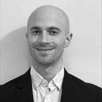 Dustin Manis's Instagram, Twitter & Facebook