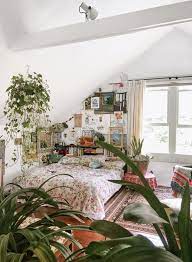 Nature Views Eclectic Decor And A Wicker Motorcycle This Converted Barn Has Something For Everyone Cottage Room Room Inspiration Bedroom Redecorate Bedroom