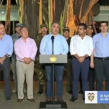 Les pidió casi que plagiar una pista hecha para el 'chapo', y acomodarla al máximo cabecilla del clan 'úsuga', dijo la policía. Capturan Al Jefe De Finanzas Y Hermano Del Lider Del Clan Del Golfo La Mayor Banda Narco De Colombia