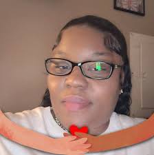 Let's take Mother's Day outdoors by throwing a Color party picnic. 🧺🌈