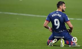 Jun 29, 2021 · el delantero murciano rafa mir (24 años) fue convocado por luis de la fuente para defender a españa en los juegos olímpicos de tokio.esta temporada marcó 13 goles en primera división. Rafa Mir Hat Trick Lifts Huesca To First Win Under Pacheta Laliga