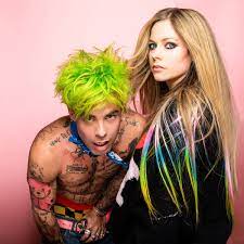 Photogallery of avril lavigne updates weekly. Avril Lavigne On Twitter Flames With Modsun January 8th Pre Save Now Https T Co Gqjawom2cx