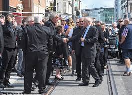 He performed on stage and television, and released three platinum albums. Joe Longthorne S Funeral Takes Place In His Adopted Hometown Of Blackpool Daily Mail Online